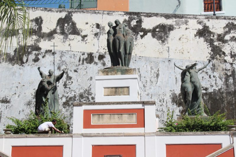 Escultura Herencia de Las Amer