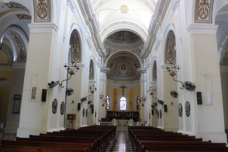 interior catedral horiz